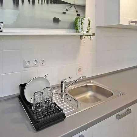 1 Bedroom Stunning In Kummerow *
