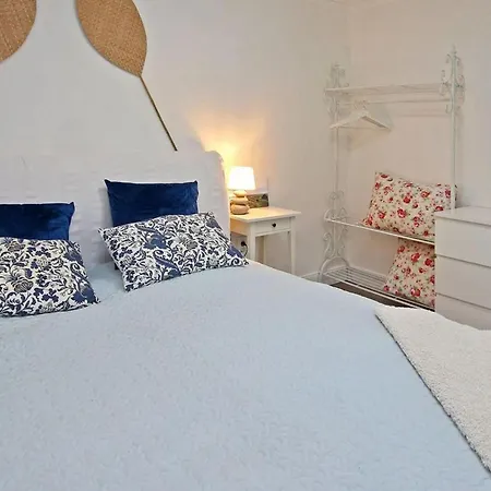 1 Bedroom Stunning In Kummerow בית נופש